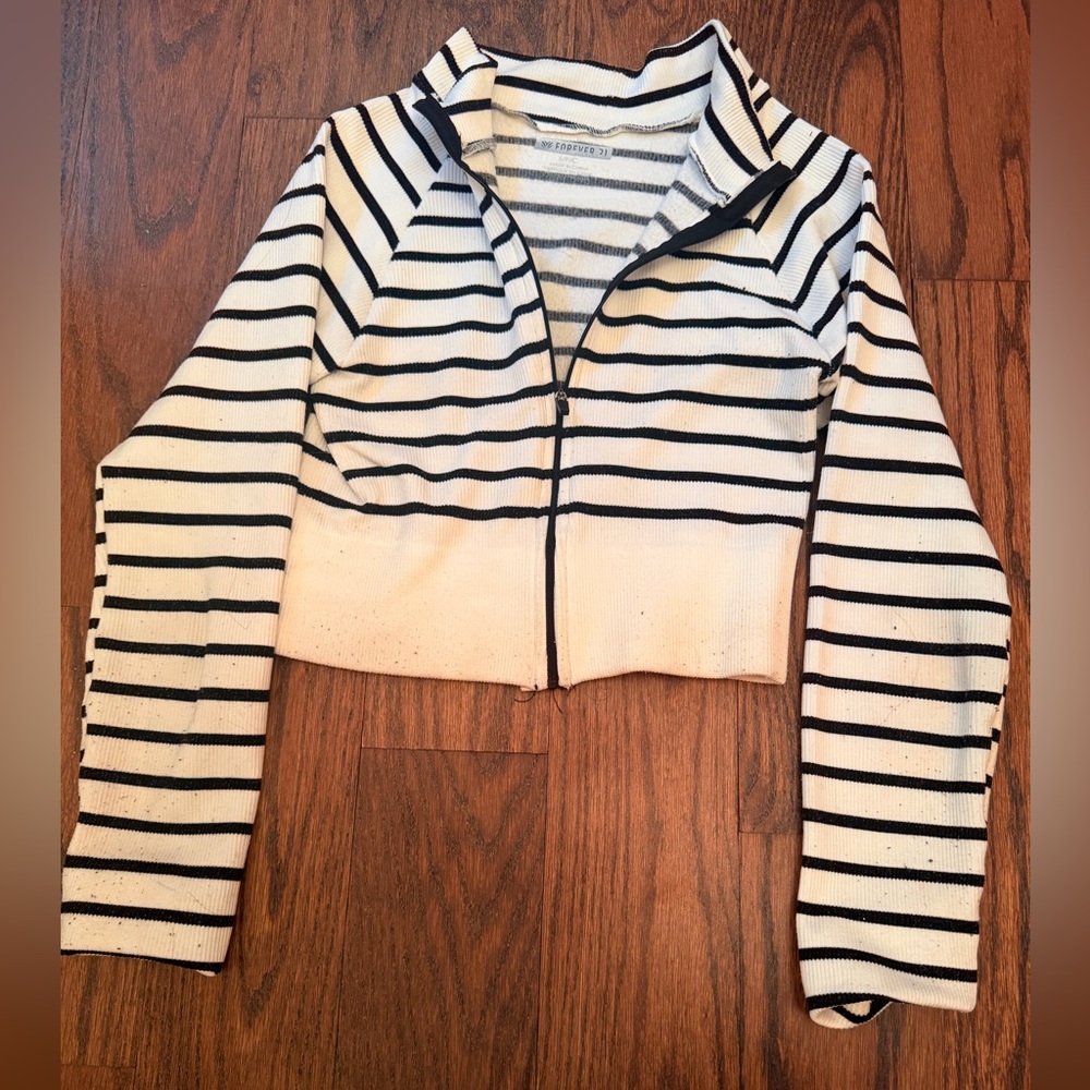 Forever 21 Black and White Striped Sweater